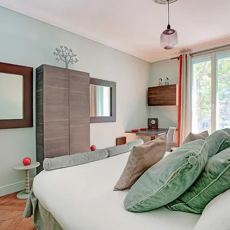 Lägenhet Elegant - 4br -10p- Madeleine *