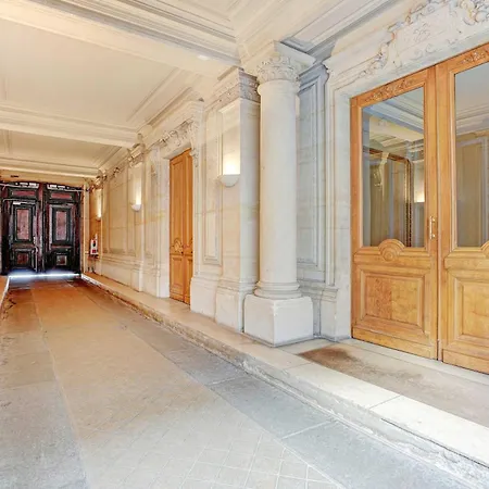 Elegant - 4br -10p- Madeleine Lägenhet *