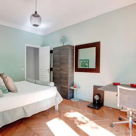 Elegant - 4br -10p- Madeleine Paris