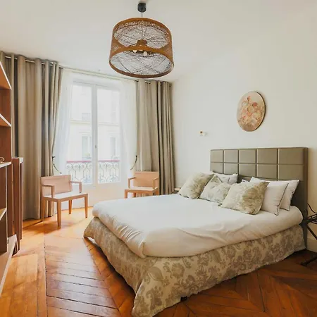 Elegant - 4br -10p- Madeleine Lägenhet *