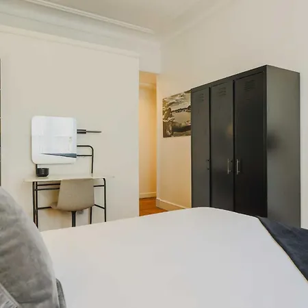 Elegant - 4br -10p- Madeleine Lägenhet