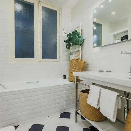 Elegant - 4br -10p- Madeleine Lägenhet Paris