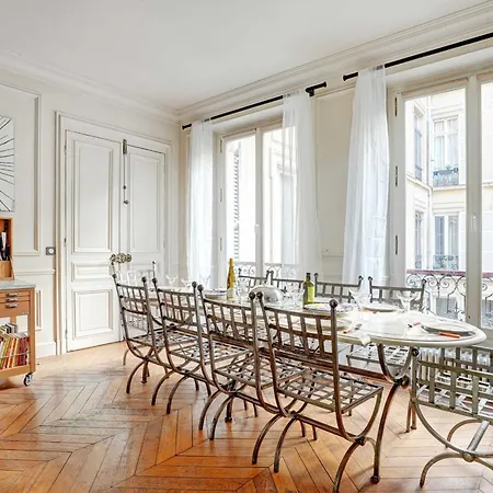 Elegant - 4br -10p- Madeleine