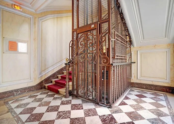 Apartament Elegant - 4br -10p- Madeleine Paryż