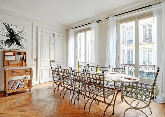 Elegant - 4br -10p- Madeleine