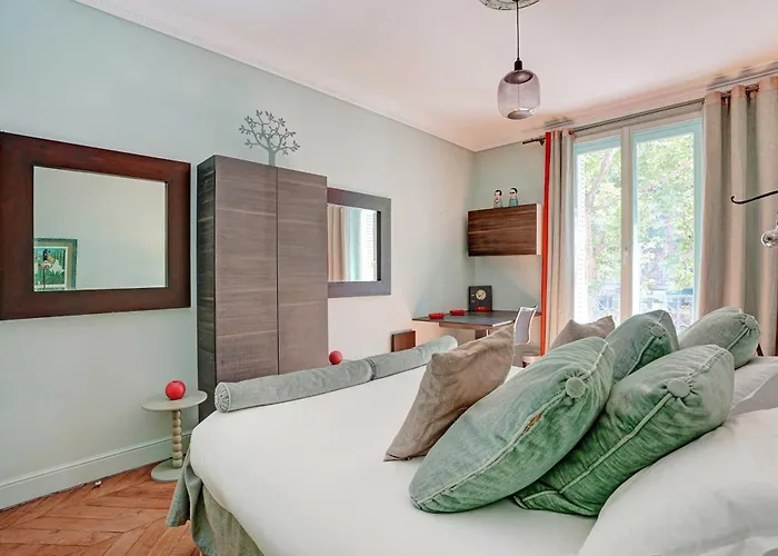Apartament Elegant - 4br -10p- Madeleine *
