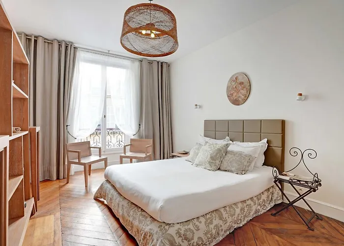 Elegant - 4br -10p- Madeleine