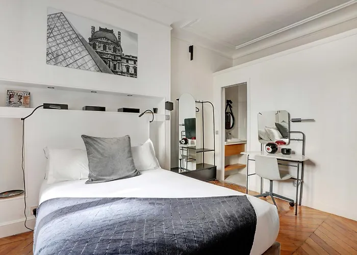 Elegant - 4br -10p- Madeleine Apartament