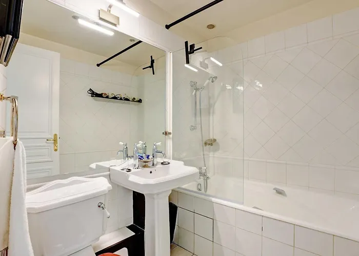 Apartament Elegant - 4br -10p- Madeleine