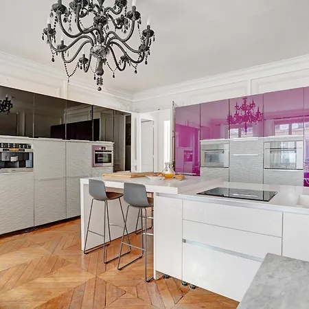 Elegant - 4br -10p- Madeleine Apartament